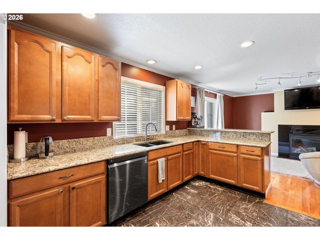 20762 Sw LONGACRE St, Beaverton, OR 97003