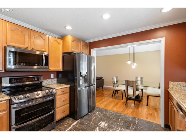 20762 Sw LONGACRE St, Beaverton, OR 97003
