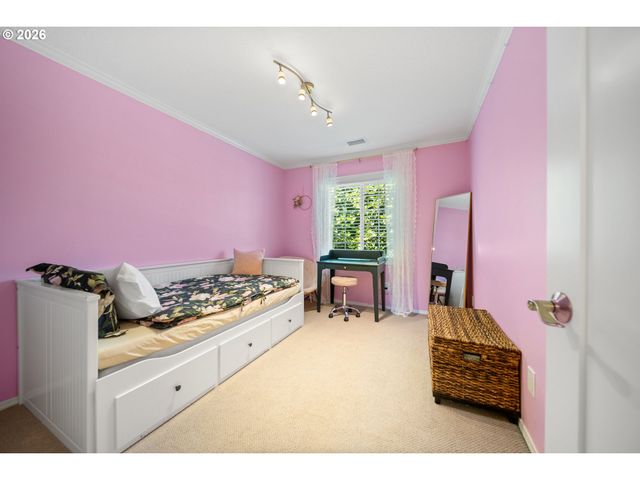 20762 Sw LONGACRE St, Beaverton, OR 97003