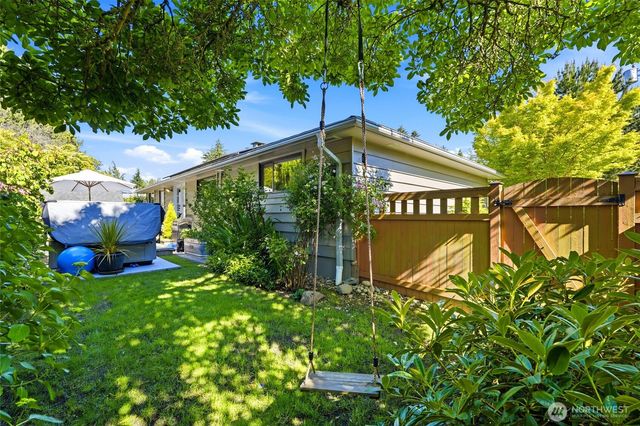 1227 NW 120th Street, Seattle, WA 98177