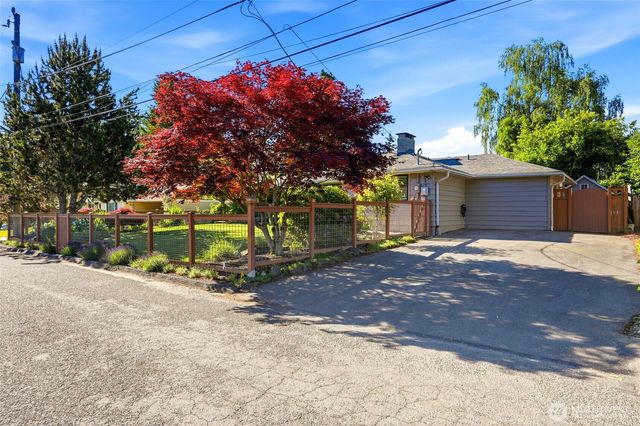1227 NW 120th Street, Seattle, WA 98177