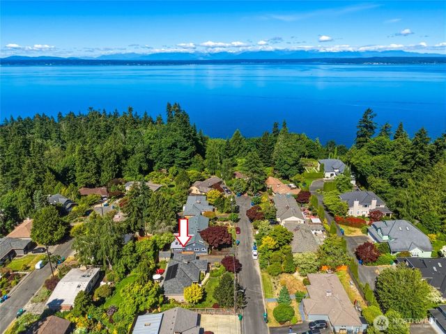 1227 NW 120th Street, Seattle, WA 98177