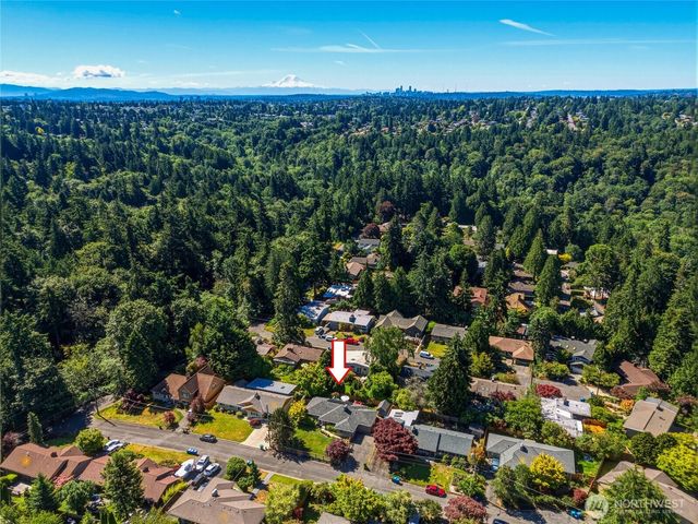 1227 NW 120th Street, Seattle, WA 98177
