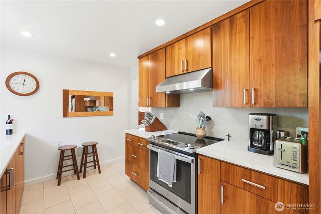 1227 NW 120th Street, Seattle, WA 98177