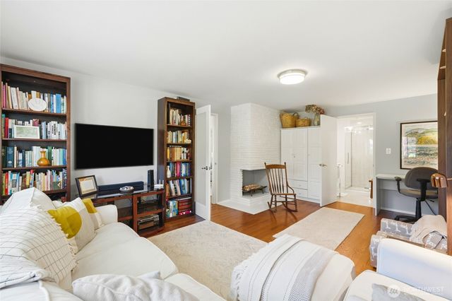 1227 NW 120th Street, Seattle, WA 98177