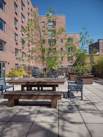 330 W 145th St Apt 311, New York City, NY 10039