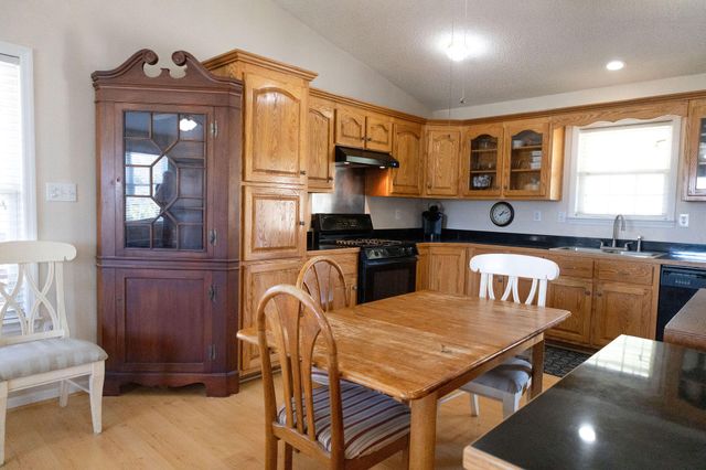 16 Baldwin Lane, Green Pond, SC 29446