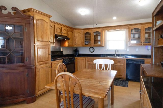 16 Baldwin Lane, Green Pond, SC 29446