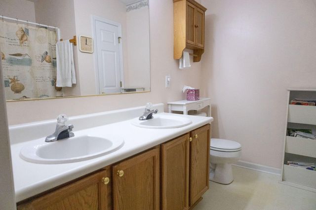 16 Baldwin Lane, Green Pond, SC 29446