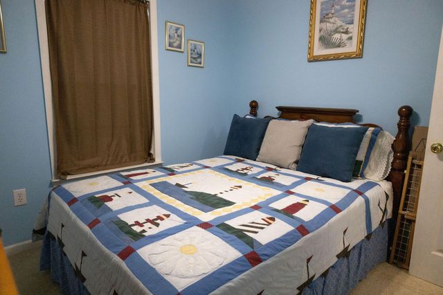 16 Baldwin Lane, Green Pond, SC 29446