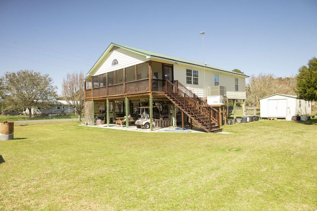 16 Baldwin Lane, Green Pond, SC 29446