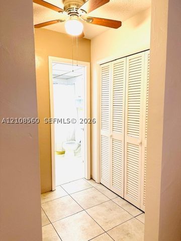 22 SE 3rd Ter 6, Dania Beach, FL 33004