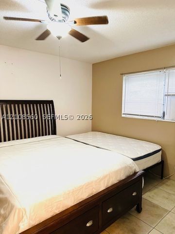 22 SE 3rd Ter 6, Dania Beach, FL 33004