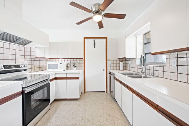 1718 SE 14th Street, Fort Lauderdale, FL 33316