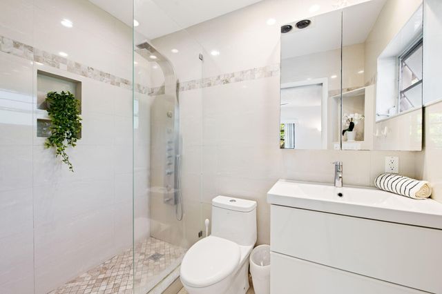 1718 SE 14th Street, Fort Lauderdale, FL 33316