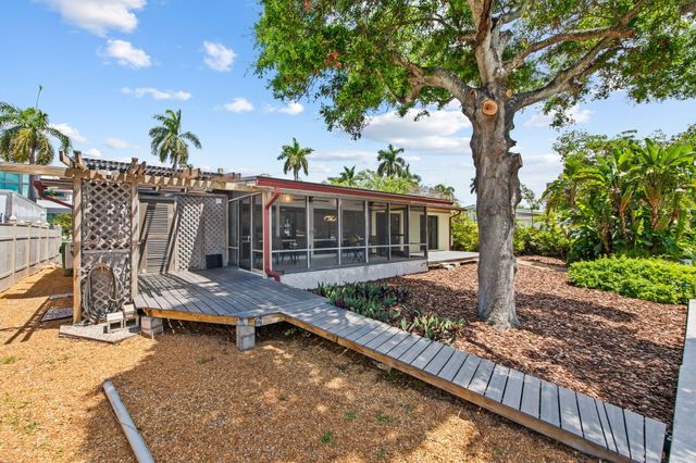 1718 SE 14th Street, Fort Lauderdale, FL 33316