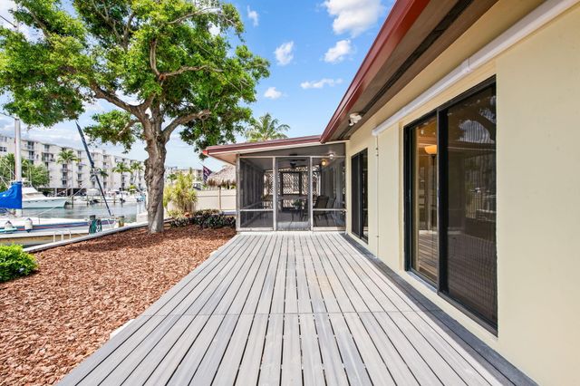 1718 SE 14th Street, Fort Lauderdale, FL 33316