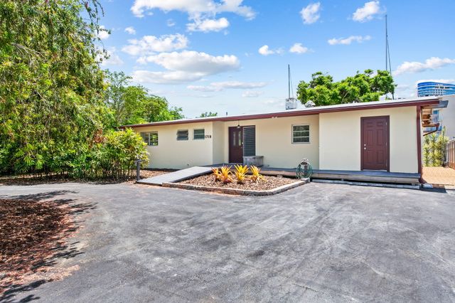 1718 SE 14th Street, Fort Lauderdale, FL 33316