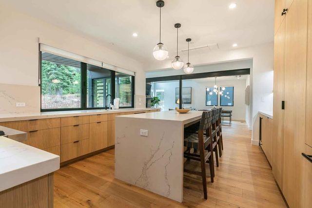 342 Palisades Circle, Olympic Valley, OH 96146