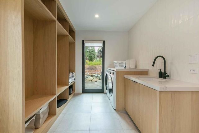 342 Palisades Circle, Olympic Valley, OH 96146