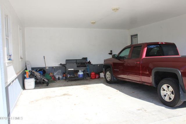 3222 Charleston Highway, Varnville, SC 29944