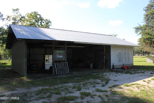 3222 Charleston Highway, Varnville, SC 29944