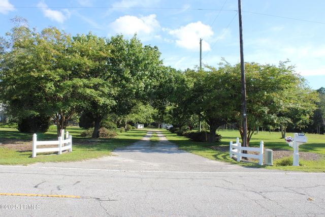 3222 Charleston Highway, Varnville, SC 29944