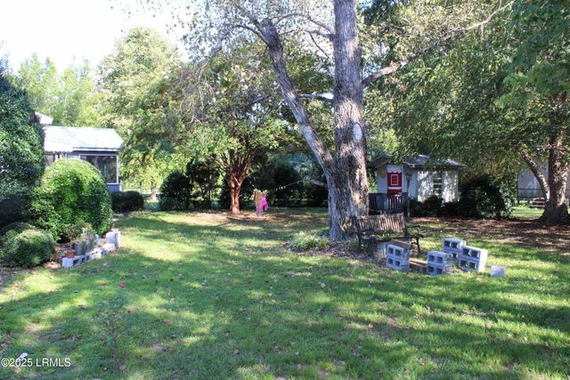 3222 Charleston Highway, Varnville, SC 29944