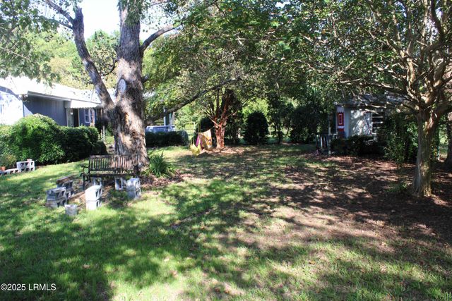 3222 Charleston Highway, Varnville, SC 29944