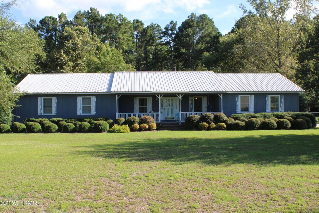 3222 Charleston Highway, Varnville, SC 29944