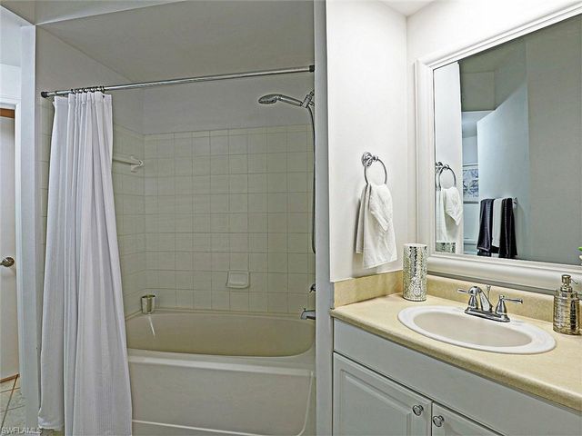 15645 Ocean Walk CIR 116, Fort Myers, FL 33908