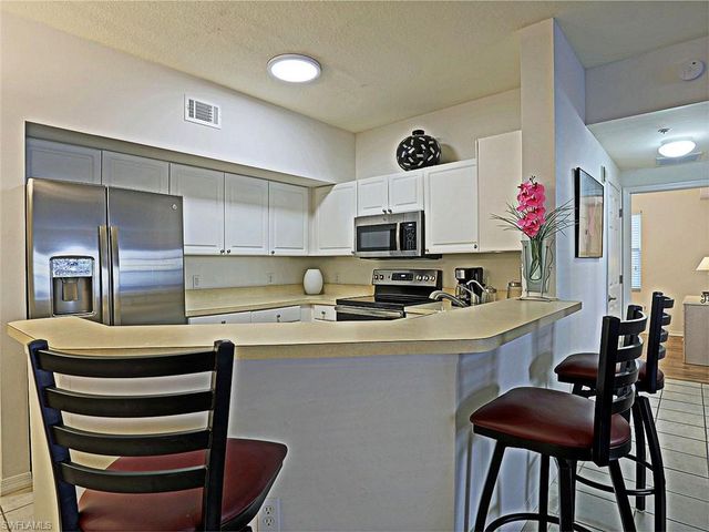 15645 Ocean Walk CIR 116, Fort Myers, FL 33908