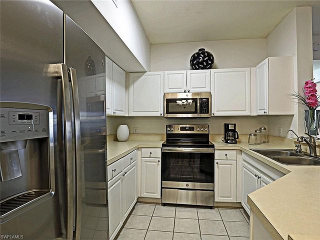 15645 Ocean Walk CIR 116, Fort Myers, FL 33908