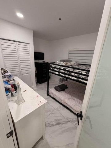 14240 Graves Drive, Miami, FL 33176