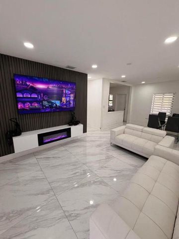 14240 Graves Drive, Miami, FL 33176