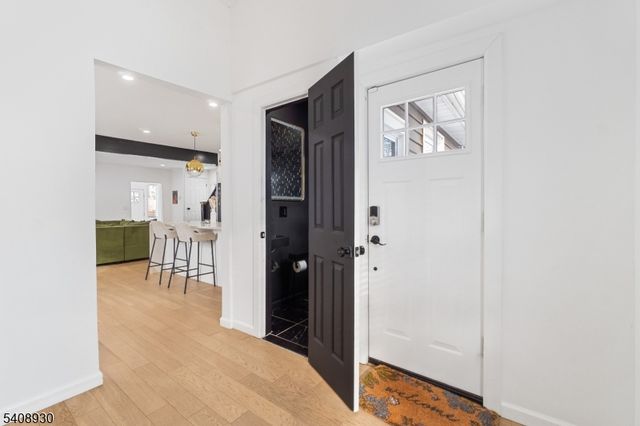 148 Freeman Ave, East Orange City, NJ 07018