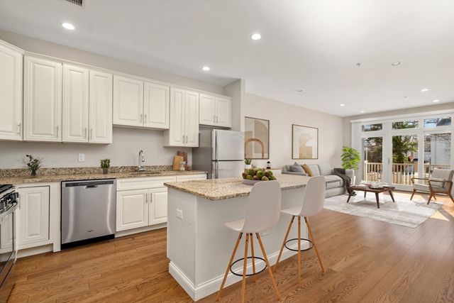 375 Market Street 402, Boston, MA 02135