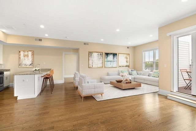 375 Market Street 402, Boston, MA 02135