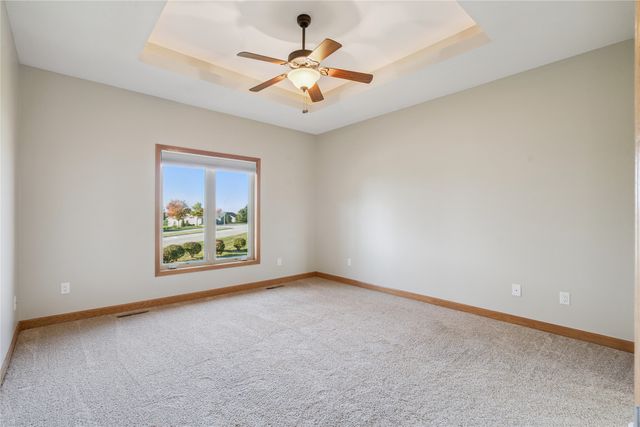 4602 143rd Street, Urbandale, IA 50323