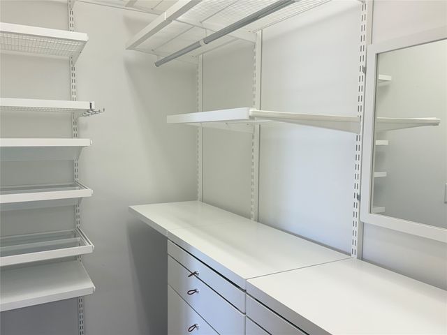 4602 143rd Street, Urbandale, IA 50323