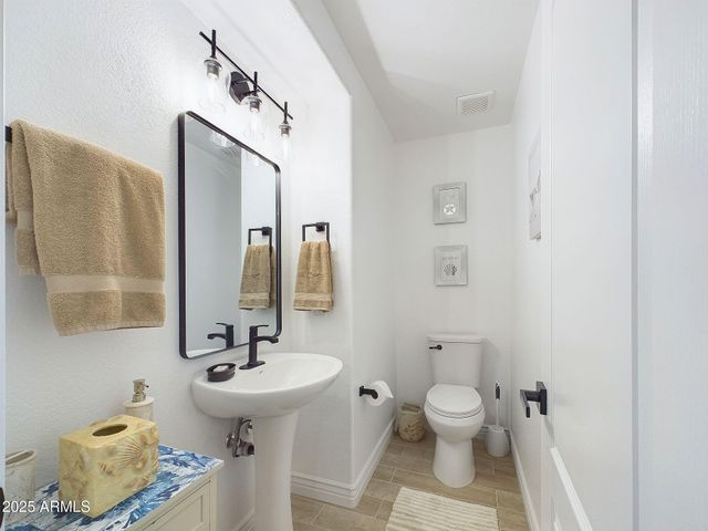 28580 N DOLOMITE Lane, San Tan Valley, AZ 85143