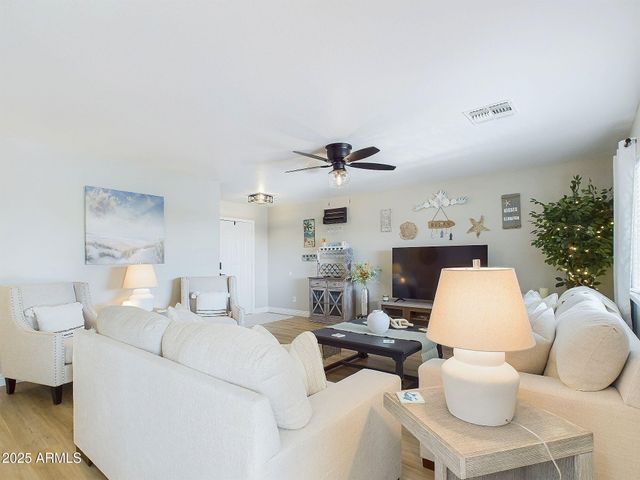 28580 N DOLOMITE Lane, San Tan Valley, AZ 85143