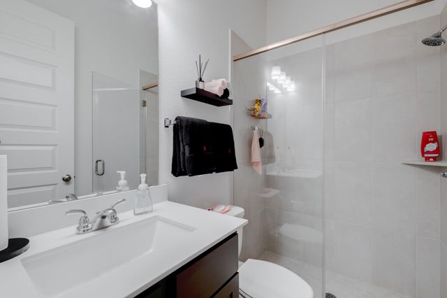 712 Lariat LOOP, Liberty Hill, TX 78642