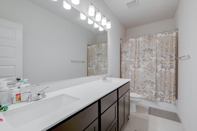 712 Lariat LOOP, Liberty Hill, TX 78642