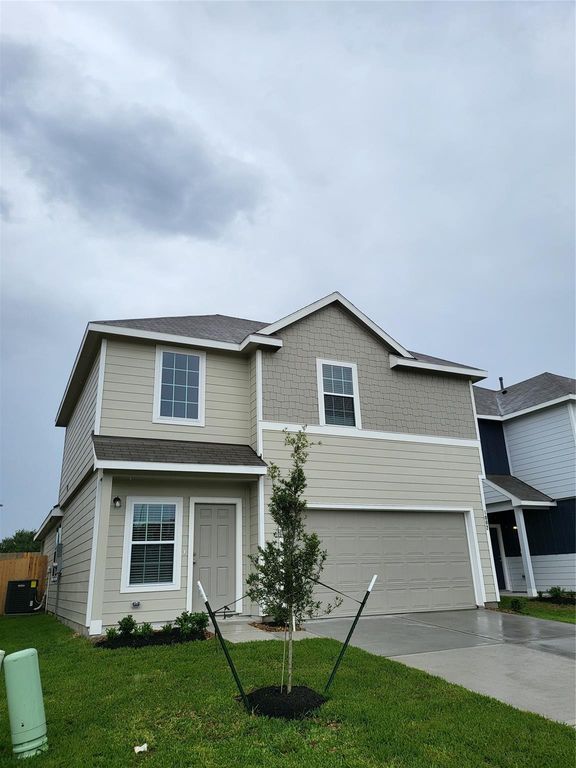 1002 Grand Emperor Drive, Houston, TX 77073