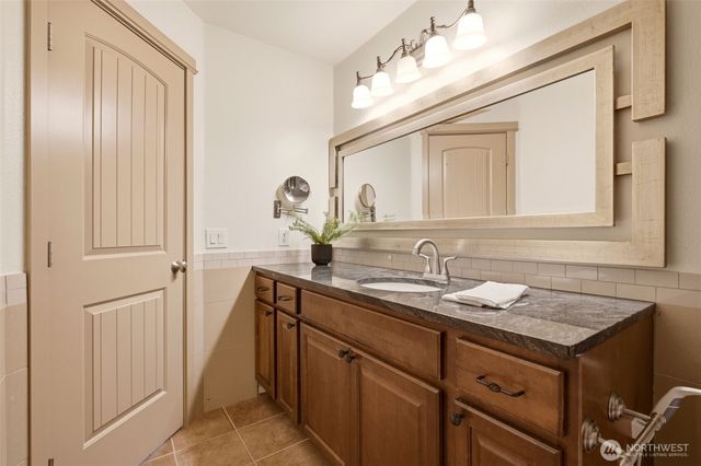18811 103rd Avenue E, Puyallup, WA 98374