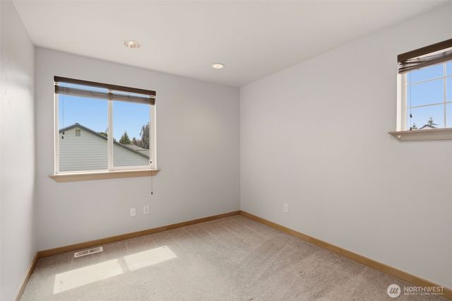 18811 103rd Avenue E, Puyallup, WA 98374