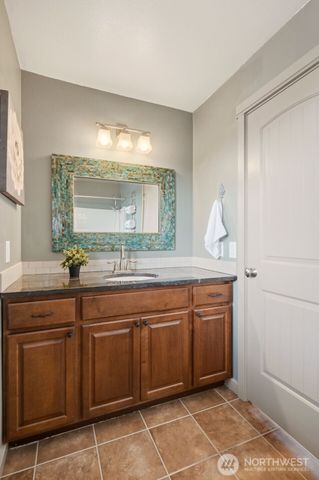 18811 103rd Avenue E, Puyallup, WA 98374