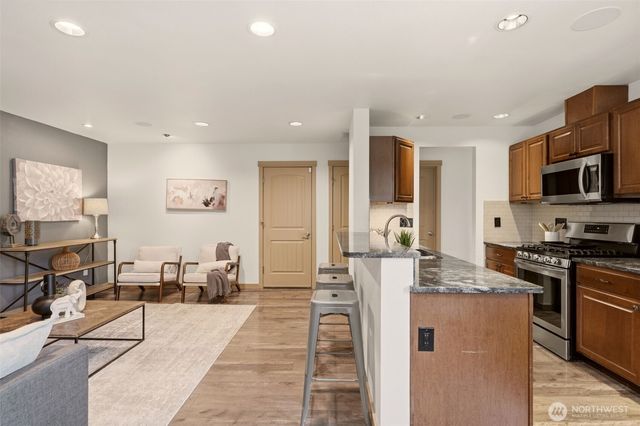 18811 103rd Avenue E, Puyallup, WA 98374