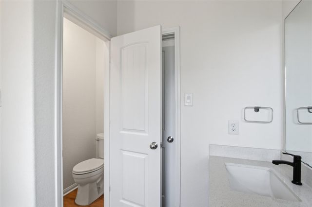 170 Road 51022, Cleveland, TX 77327